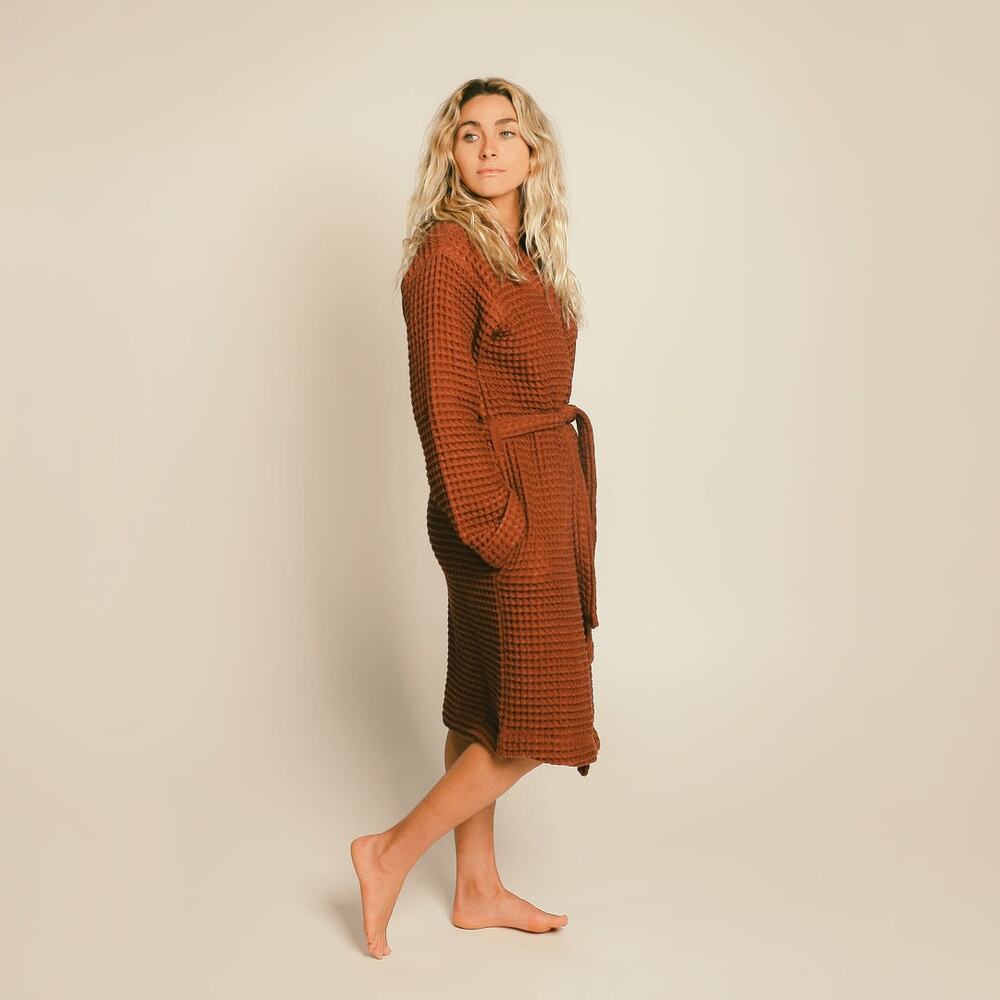Happy Place Weightless Waffle
Robe Clay